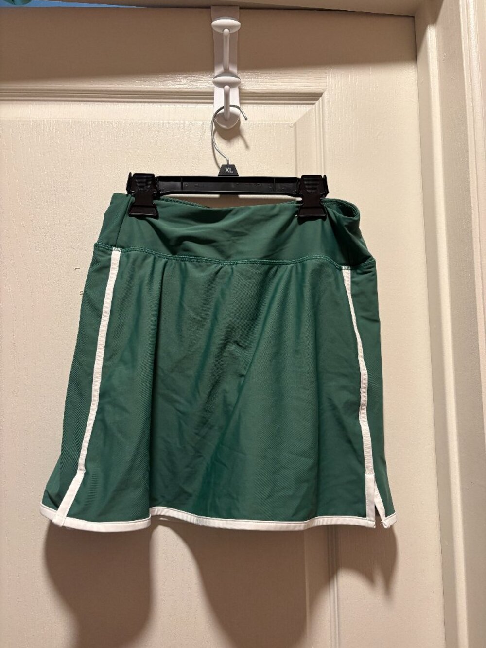 GREEN OLD NAVY TENNIS SKIRT